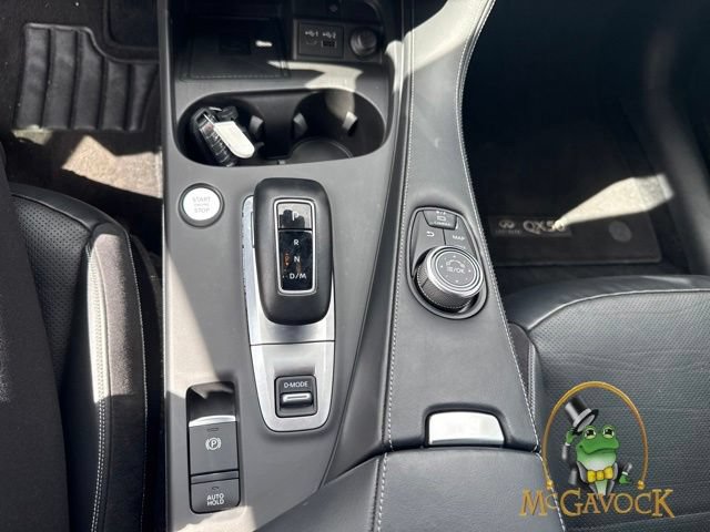 Used 2018 INFINITI Q50 Luxe w/ Cargo Package (L95) RWD image 17