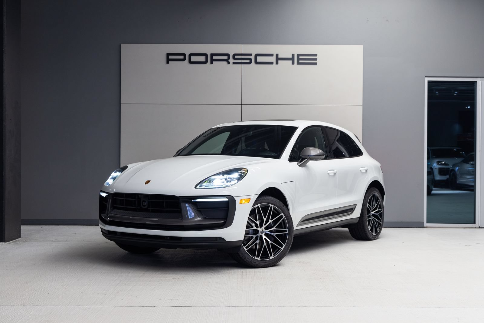 New 2026 Porsche Macan Turbo AWD/4WD image 1
