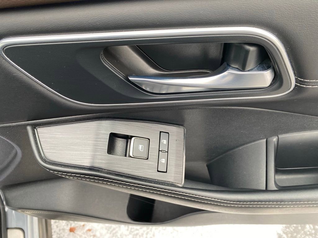 Used 2023 Nissan Rogue Platinum w/ Platinum Premium Package image 10