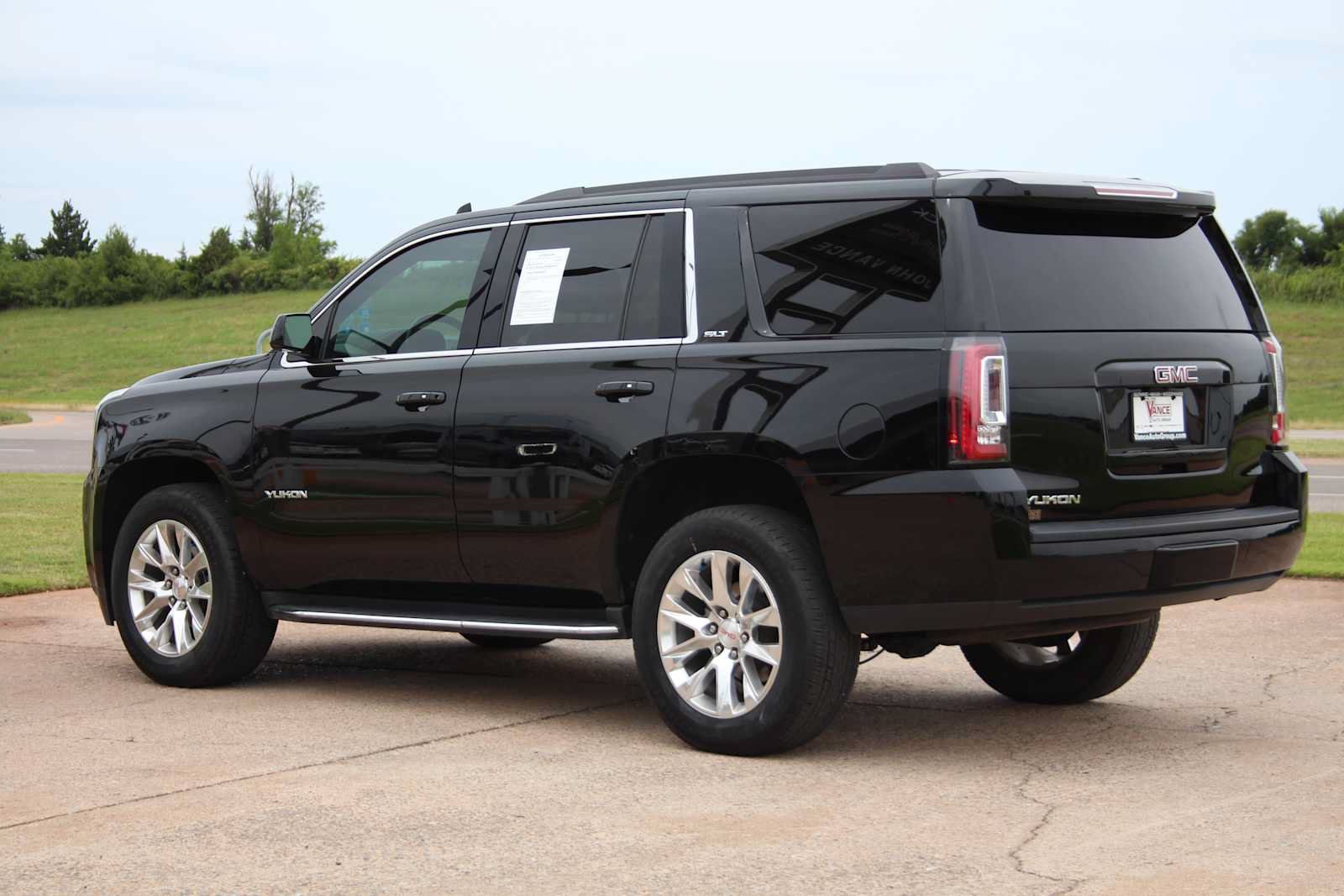Used 2019 GMC Yukon SLT RWD image 7