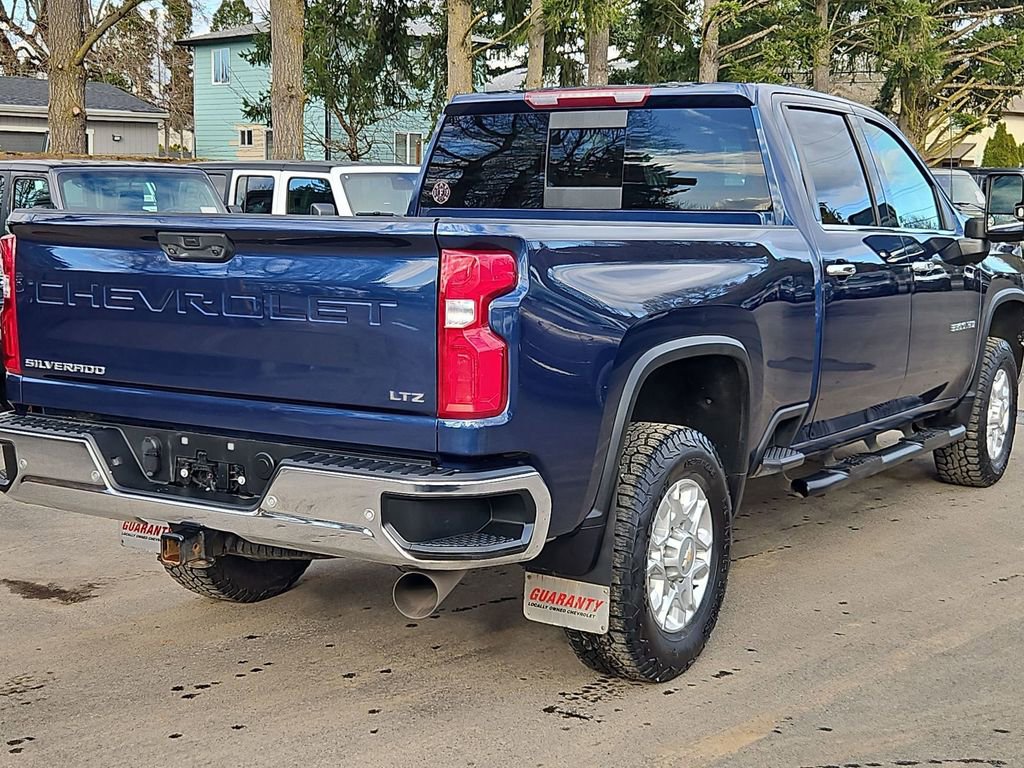 Used 2021 Chevrolet Silverado 3500 LTZ w/ LTZ Convenience Package image 7