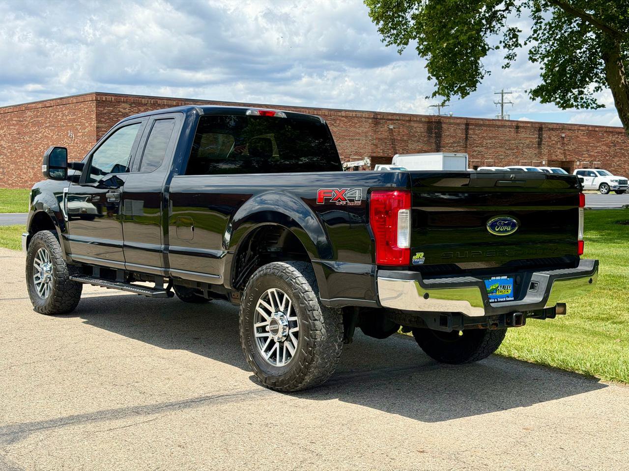 Used 2019 Ford F250 XLT w/ XLT Value Package AWD/4WD image 4