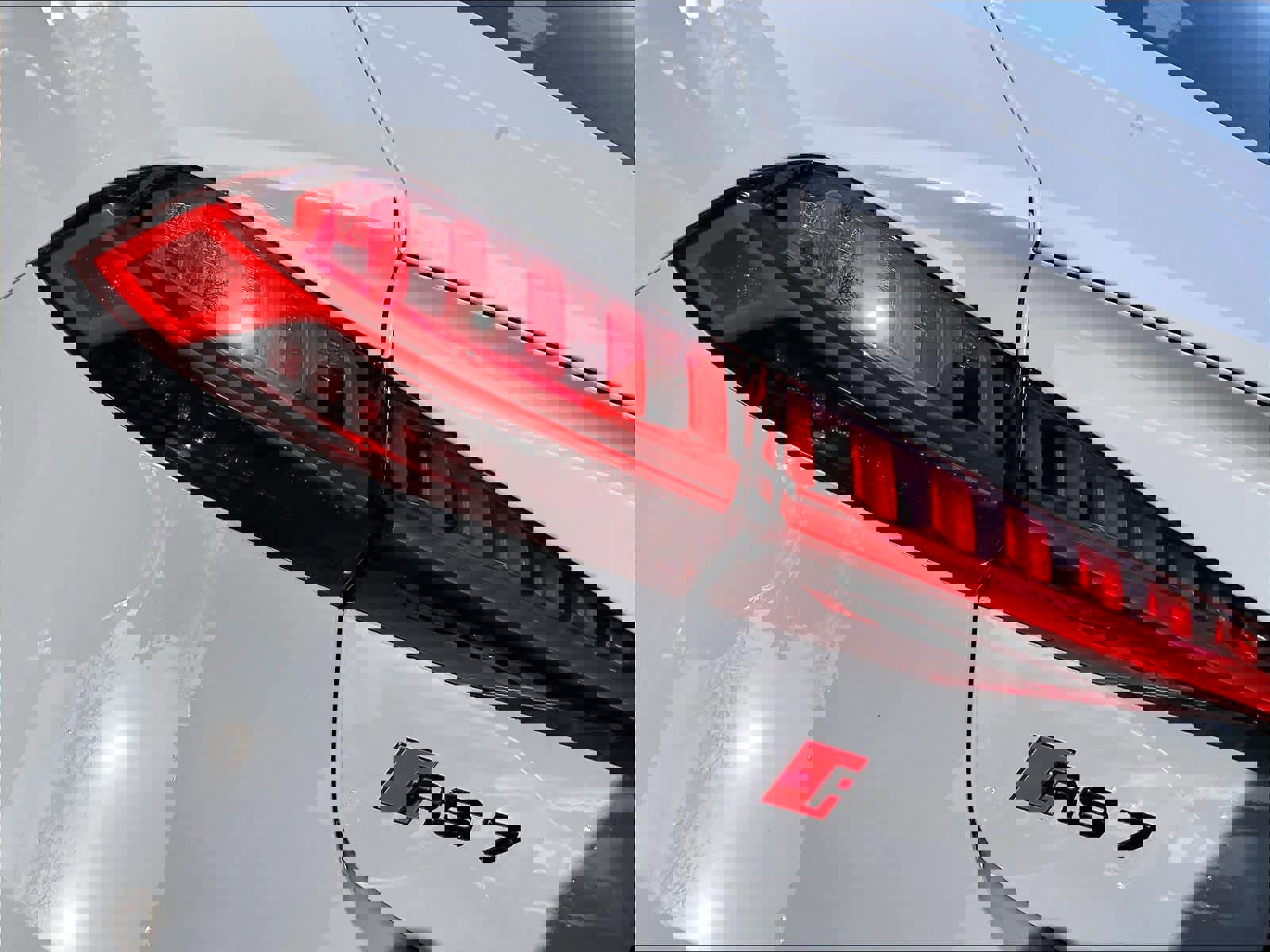 Used 2025 Audi RS 7 Performance image 31