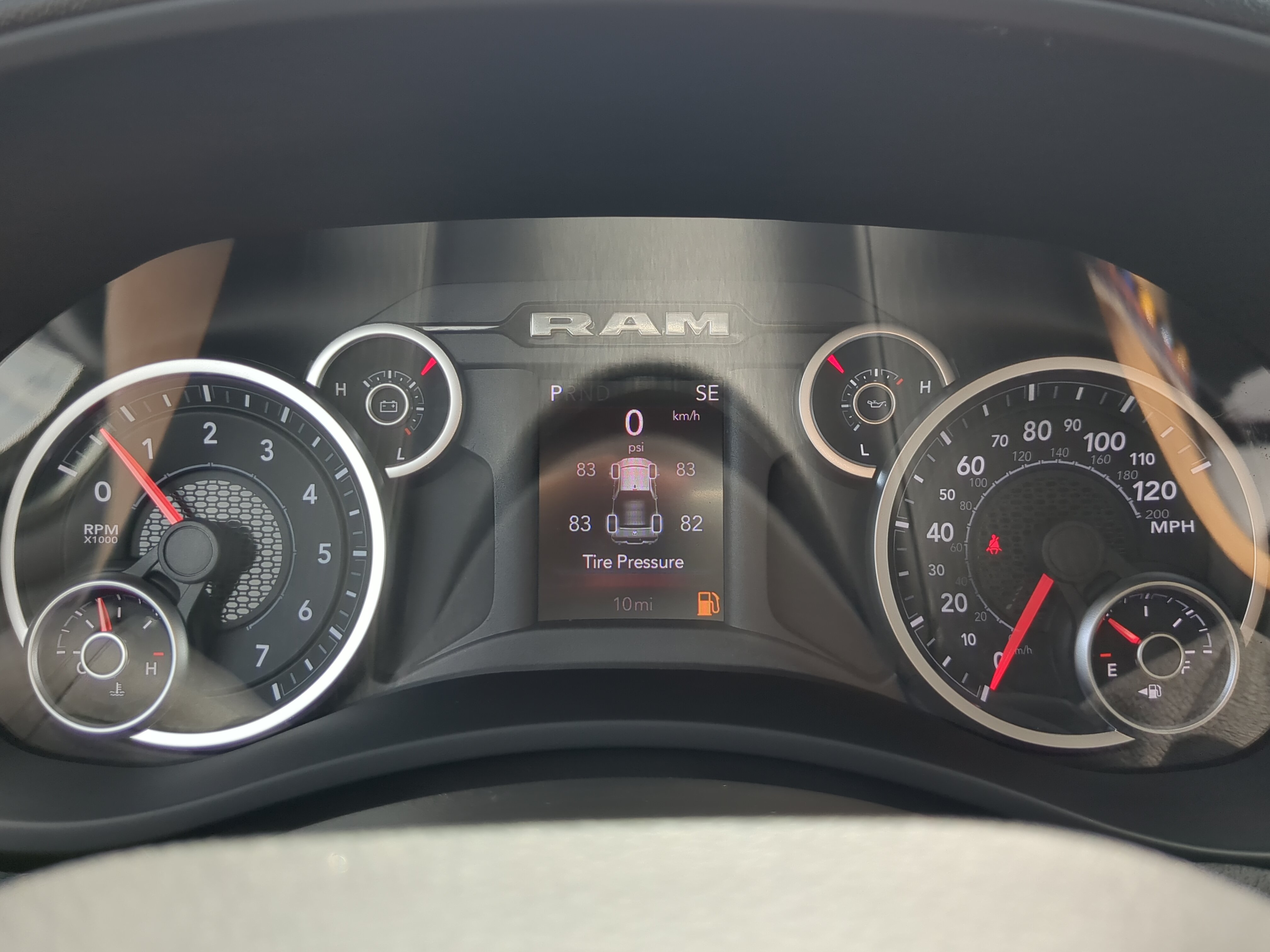 New 2026 RAM 2500 Tradesman AWD/4WD image 25