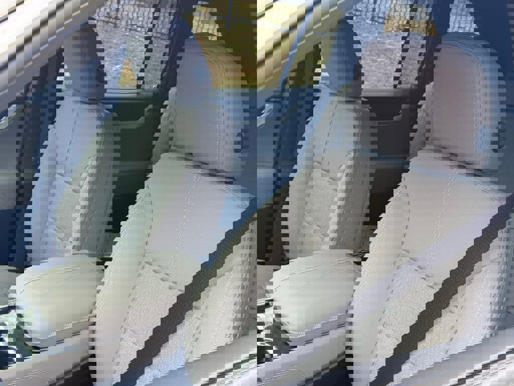 New 2026 GMC Acadia Elevation FWD image 16