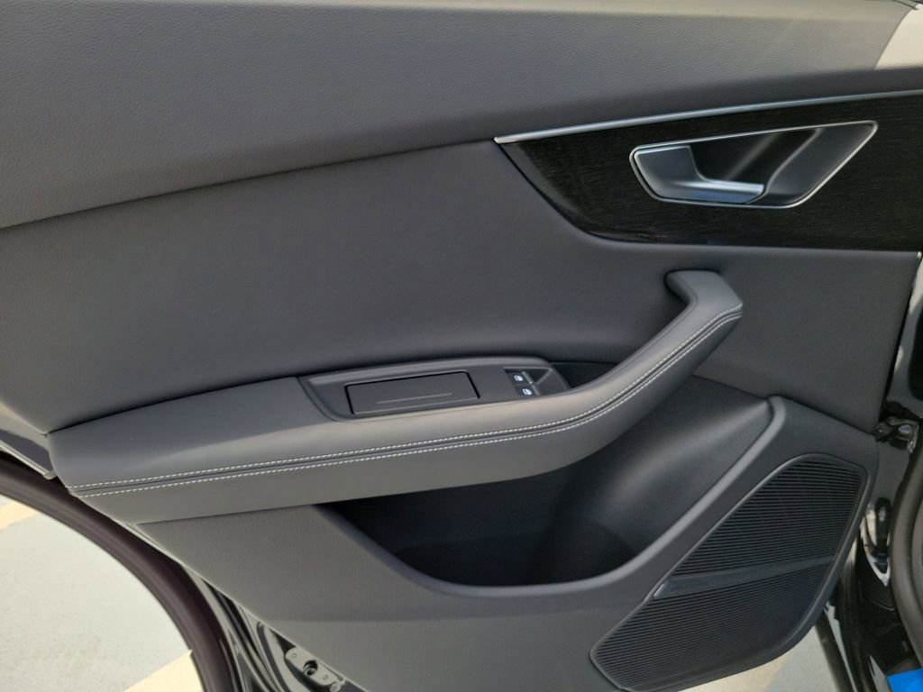 New 2026 Audi Q8 Premium Plus image 28