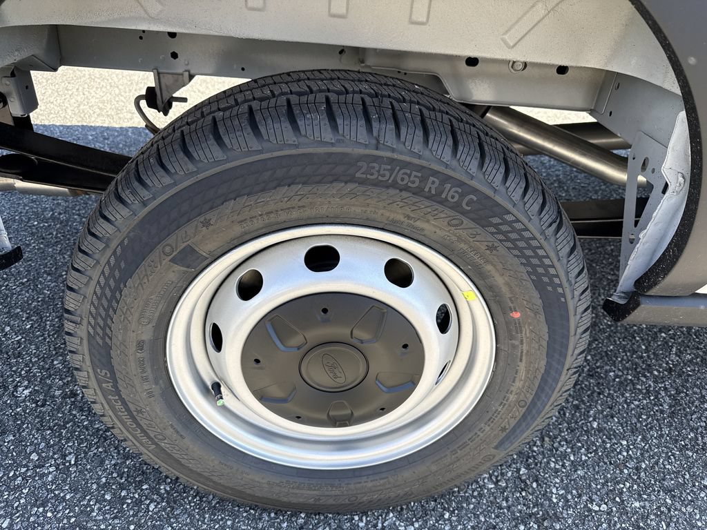 New 2026 Ford Transit 250 148 Medium Roof RWD image 16