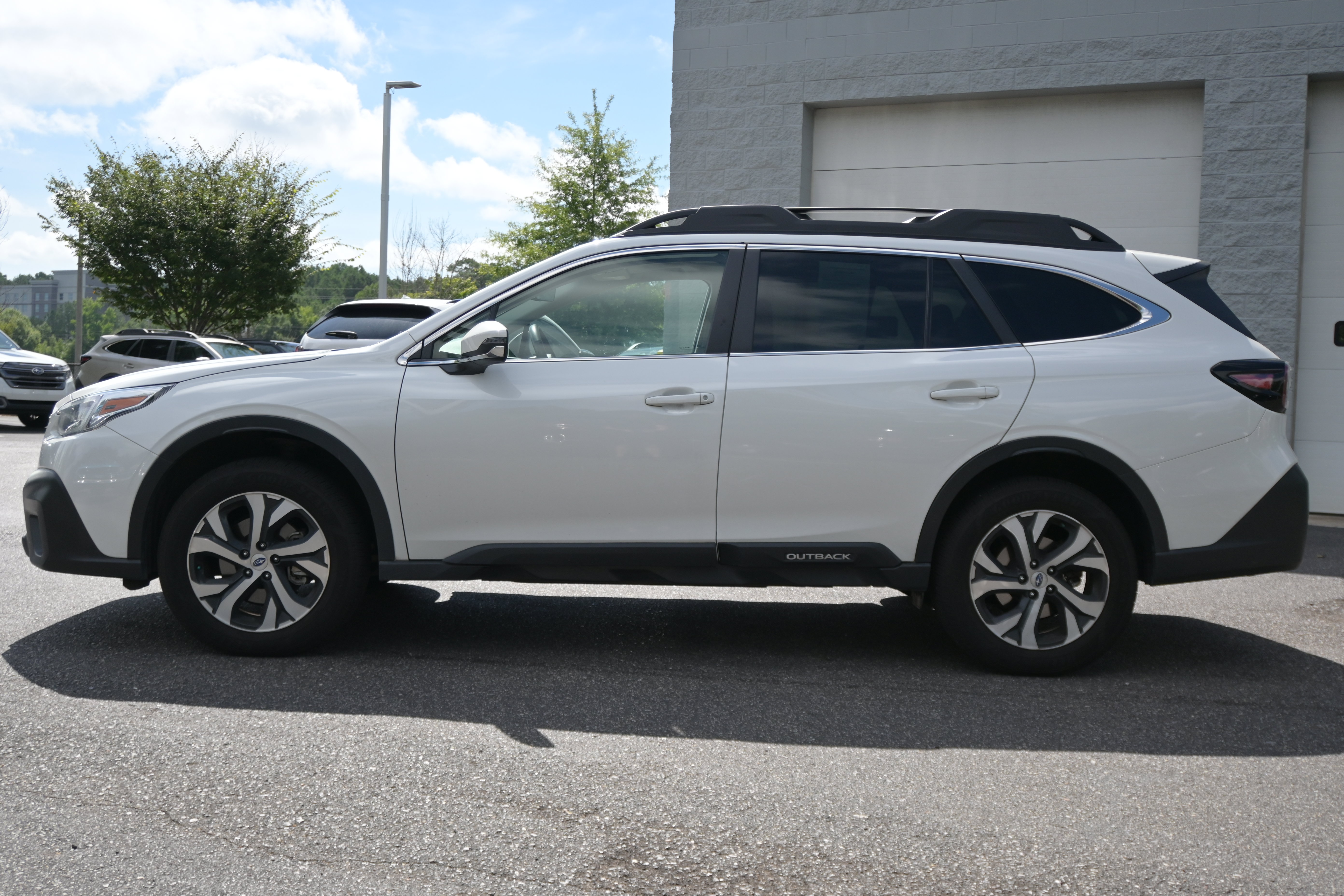 Used 2021 Subaru Outback Limited XT AWD/4WD image 6