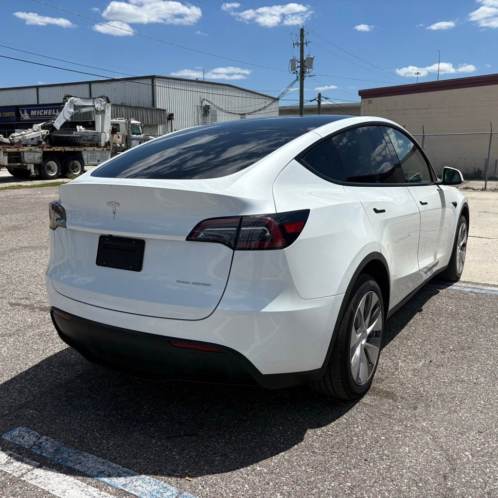 Used 2023 Tesla Model Y Long Range image 3