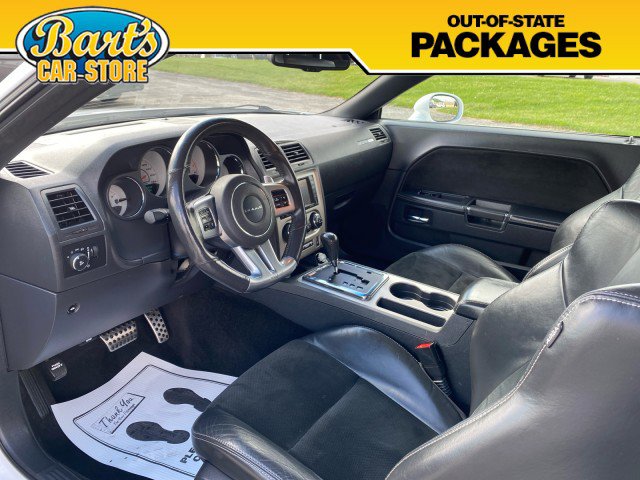 Used 2014 Dodge Challenger SRT8 w/ Harman/Kardon Audio Group image 17