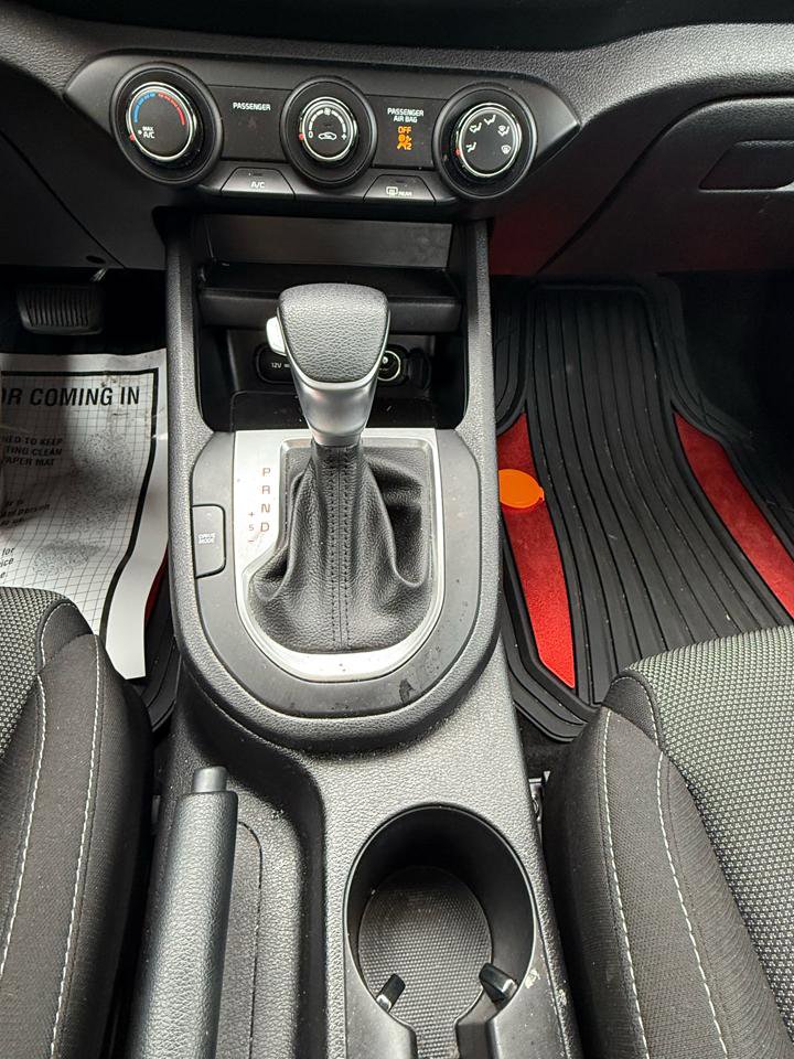 Used 2022 Kia Forte LXS FWD image 18