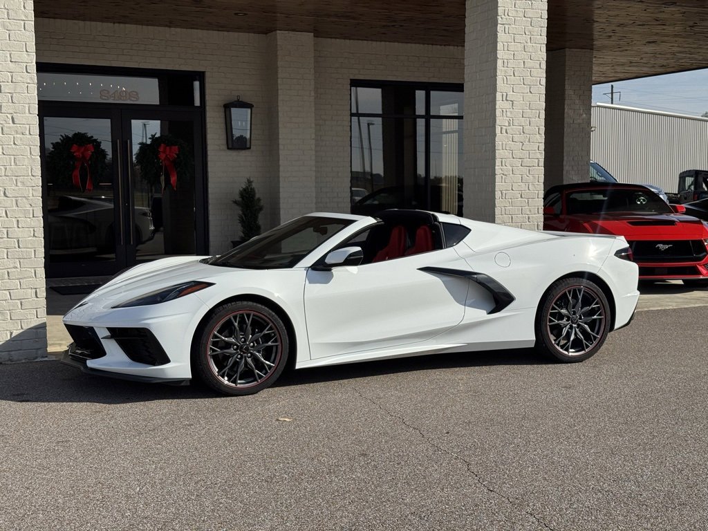 Used 2025 Chevrolet Corvette Stingray Preferred Cpe w/ 2LT image 12