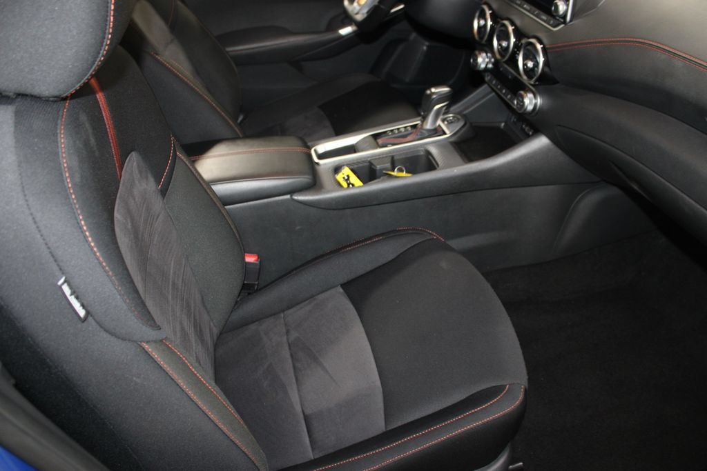 Used 2025 Nissan Sentra SR FWD image 18