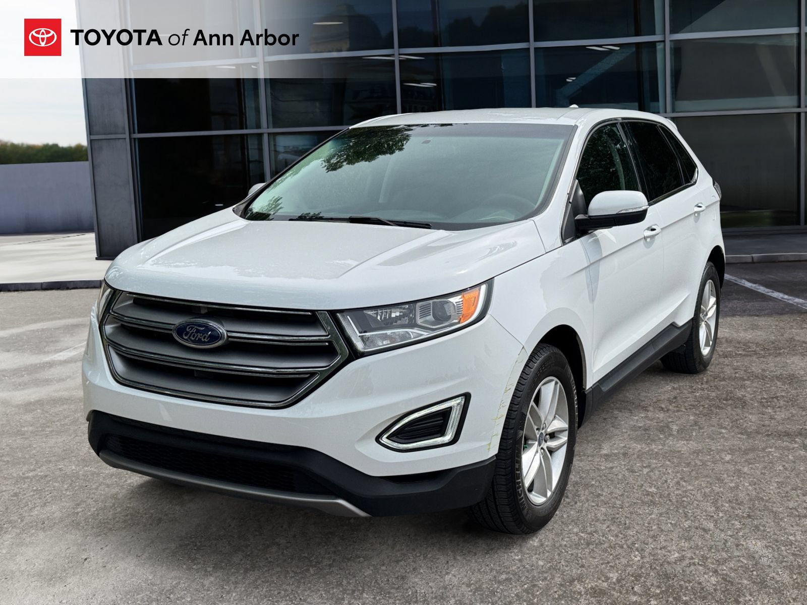 Used 2018 Ford Edge SEL FWD image 7