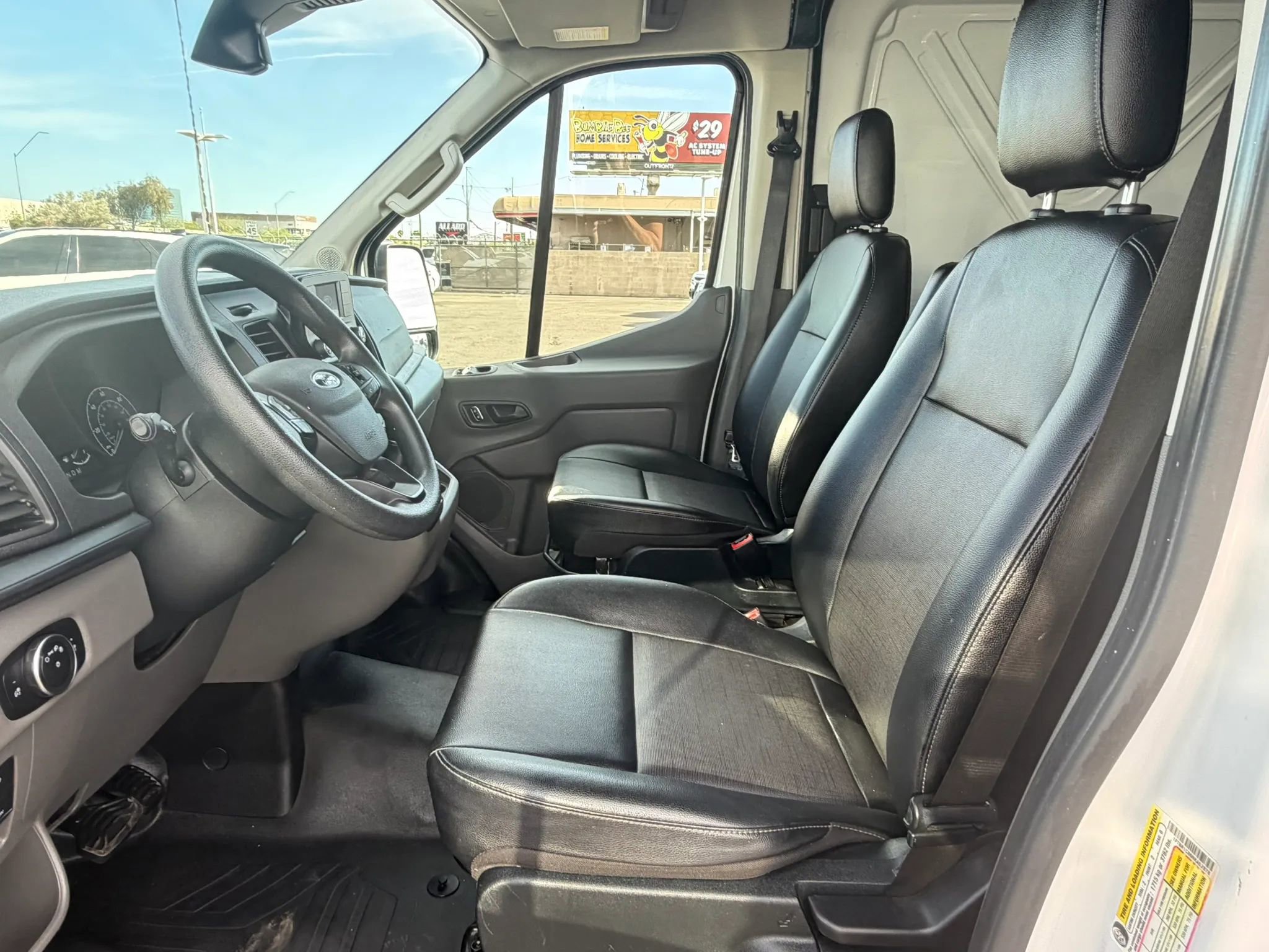 Used 2022 Ford Transit 250 Medium Roof RWD image 10