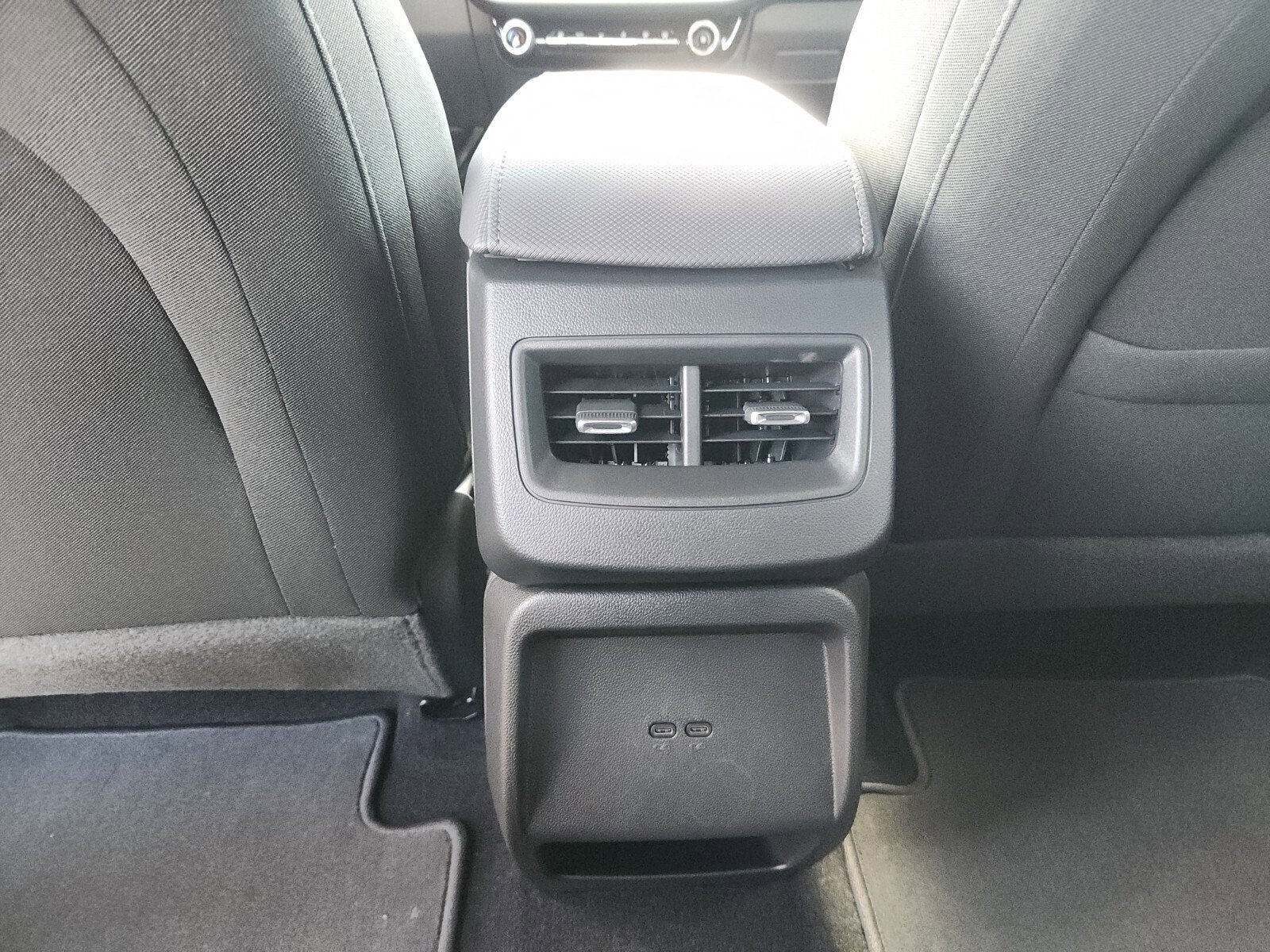New 2026 Chevrolet Equinox EV LT w/ Comfort Package AWD/4WD image 11