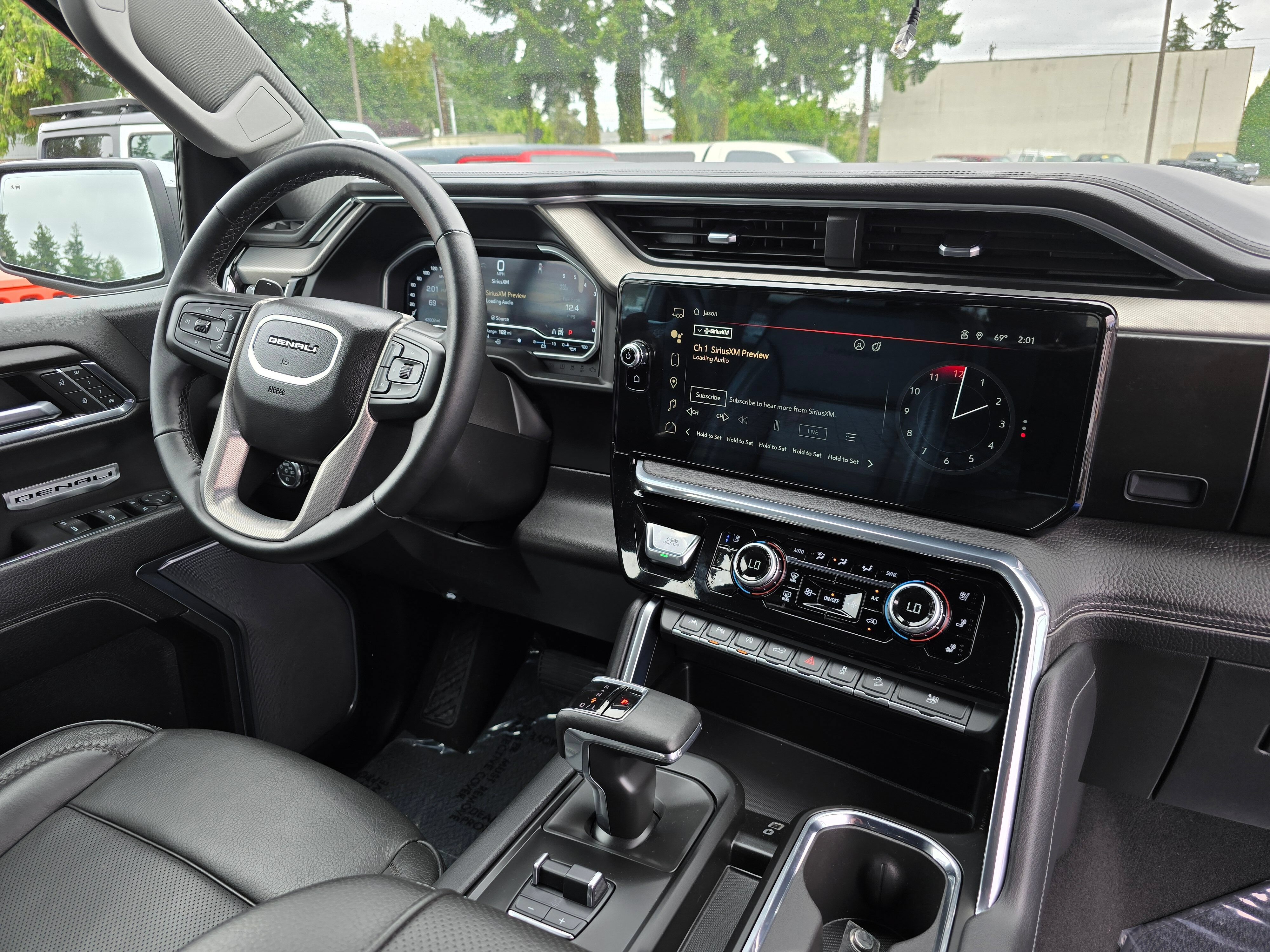 Used 2024 GMC Sierra 1500 Denali w/ Denali Reserve Package AWD/4WD image 11