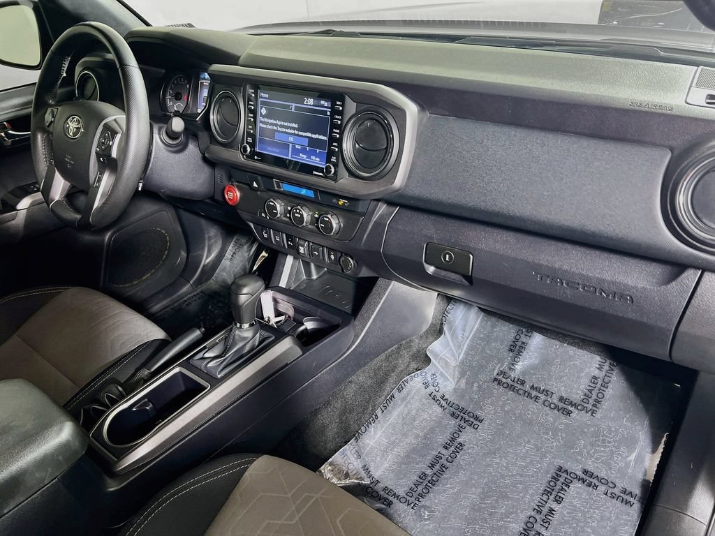 Certified 2022 Toyota Tacoma TRD Off-Road w/ Technology Package RWD image 25