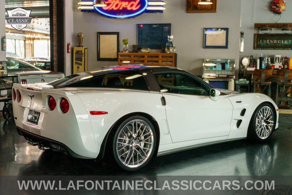 Used 2013 Chevrolet Corvette ZR1 w/ 3ZR Preferred Equipment Group RWD image 89