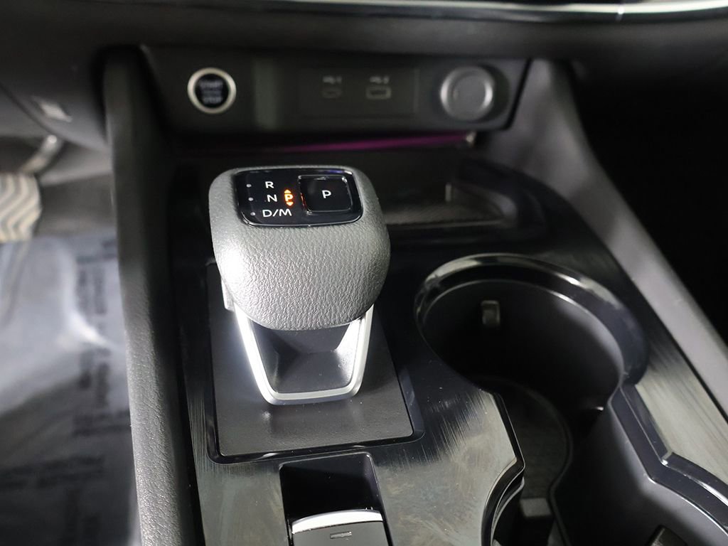 Used 2023 Nissan Rogue SV w/ SV Premium B Package image 44