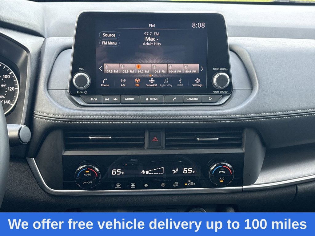 Used 2025 Nissan Rogue SV FWD image 13