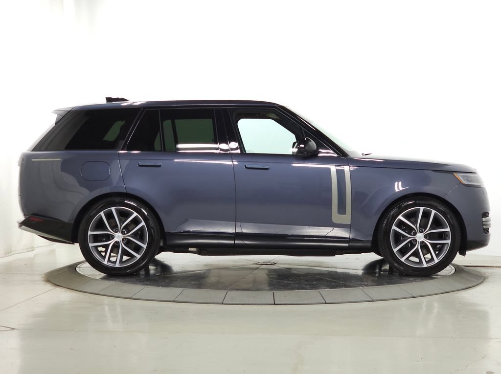 Certified 2025 Land Rover Range Rover SE AWD/4WD image 10