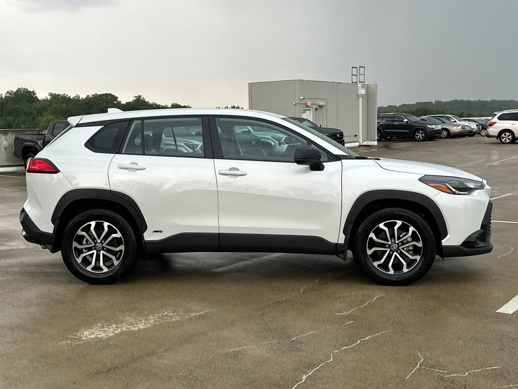 Used 2023 Toyota Corolla Cross AWD Hybrid image 4