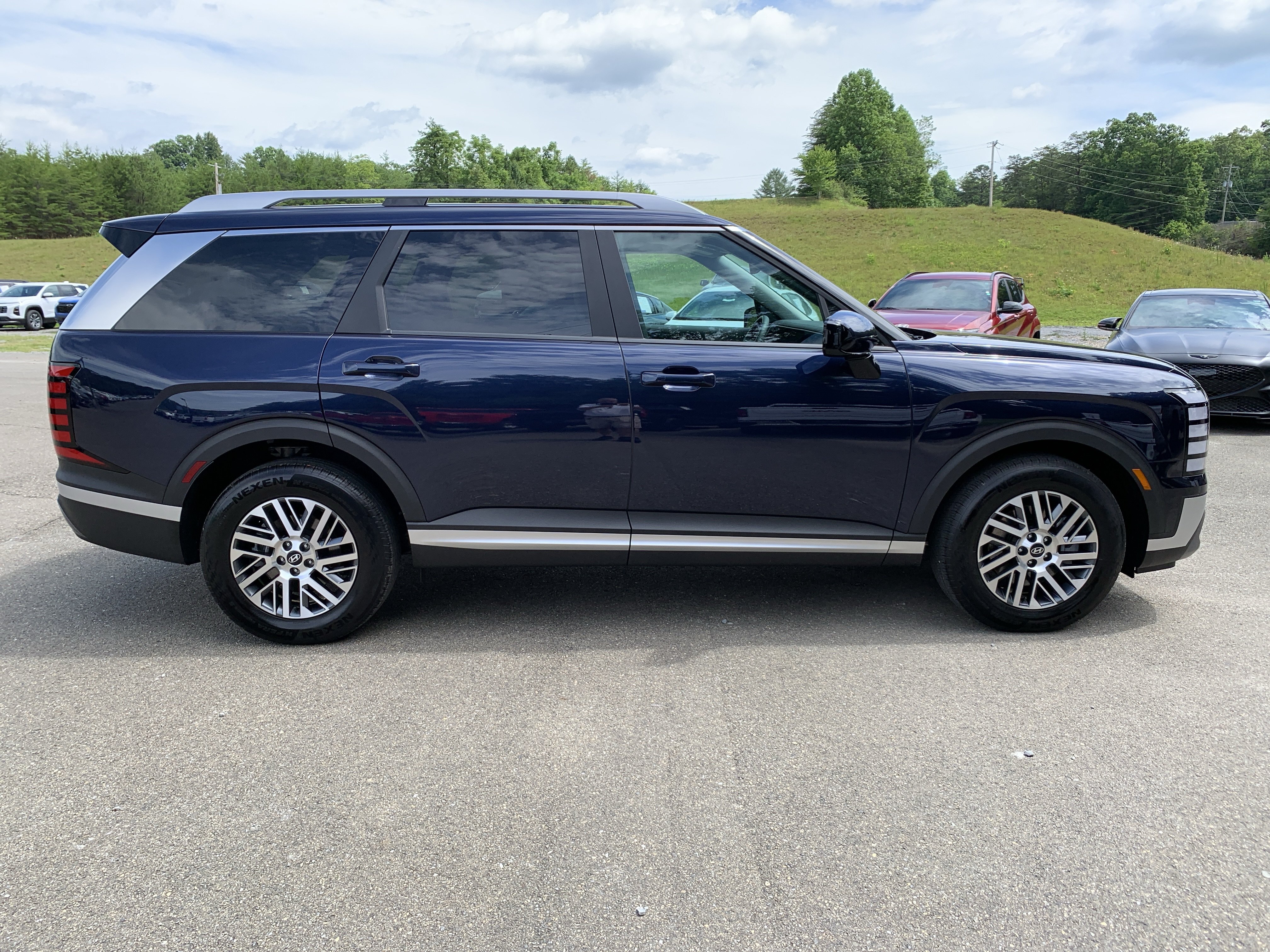 Used 2026 Hyundai Palisade SEL AWD/4WD image 11