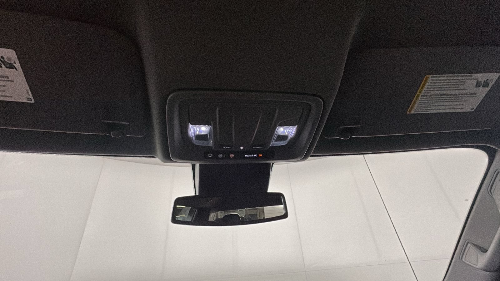 Used 2024 GMC Sierra 1500 SLT AWD/4WD image 31