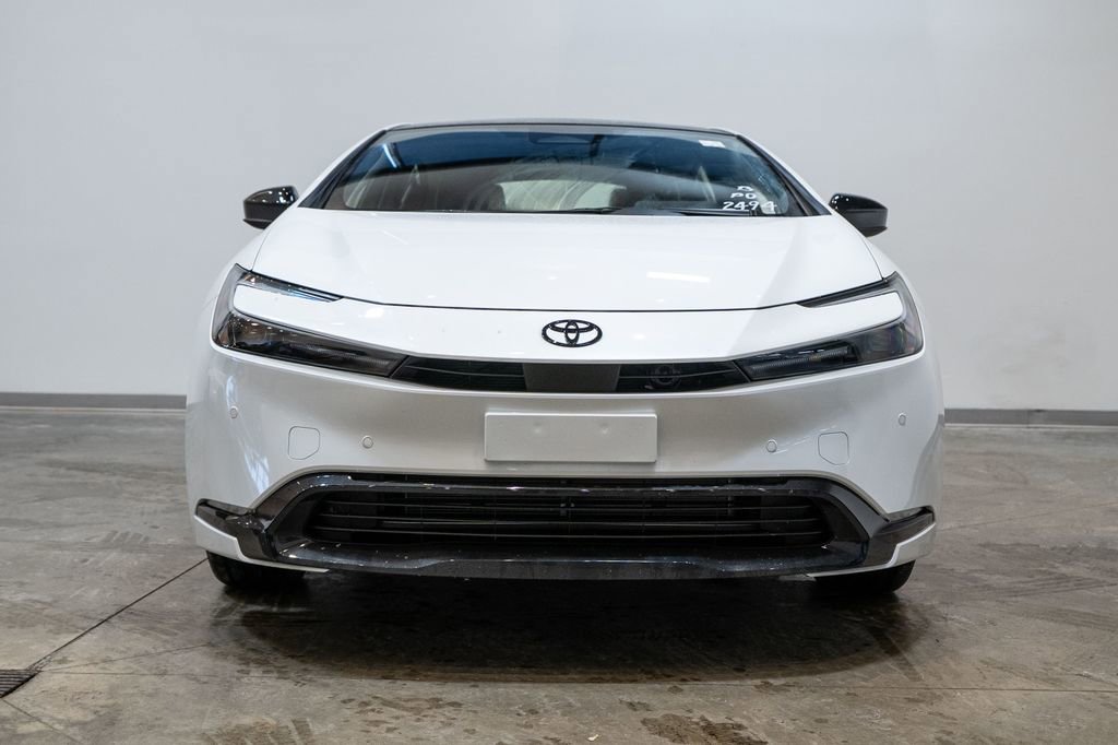 New 2026 Toyota Prius Plug-In Hybrid image 2