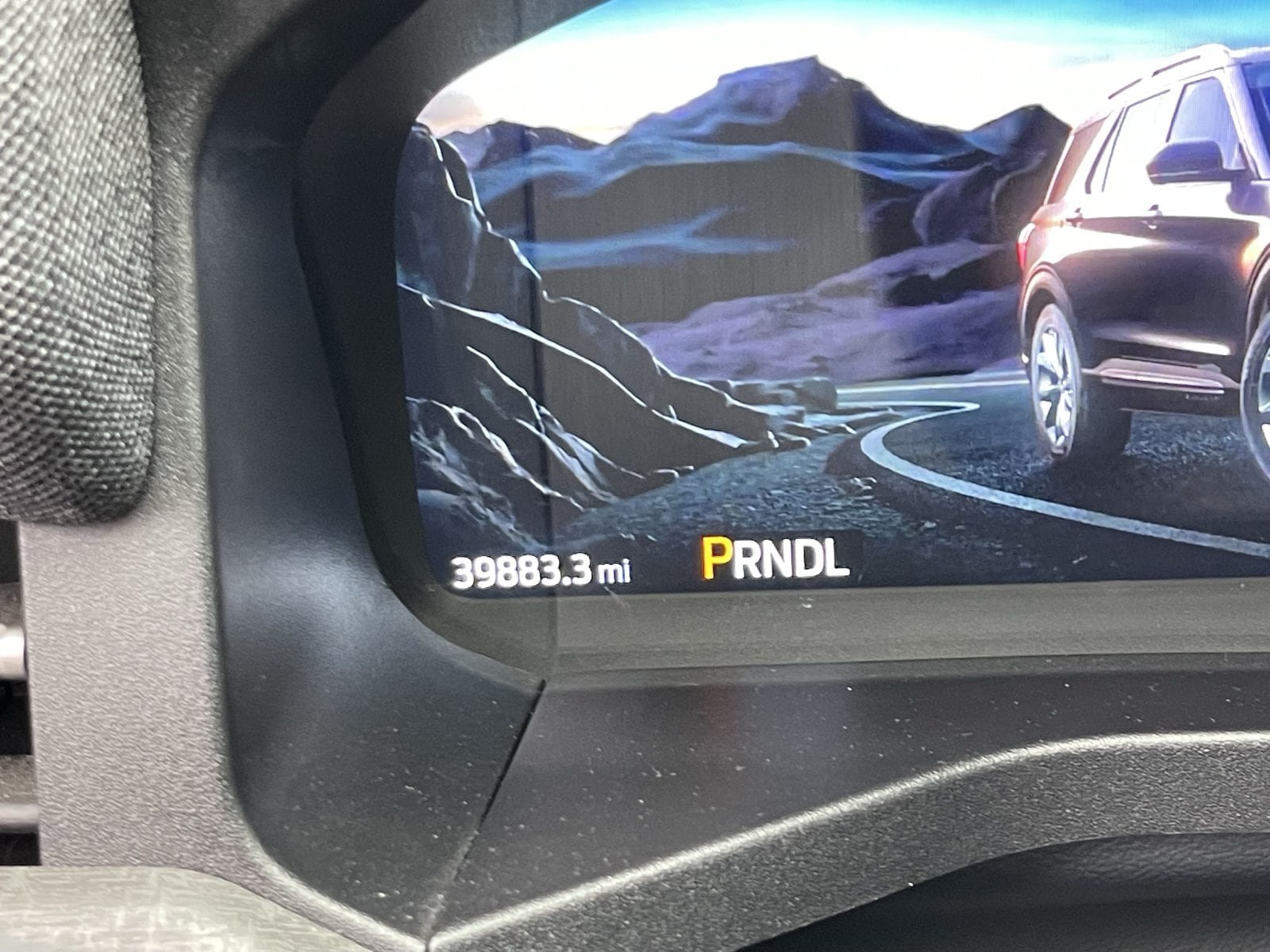 Used 2025 Ford Explorer Platinum w/ LUX Leather Package AWD/4WD image 6