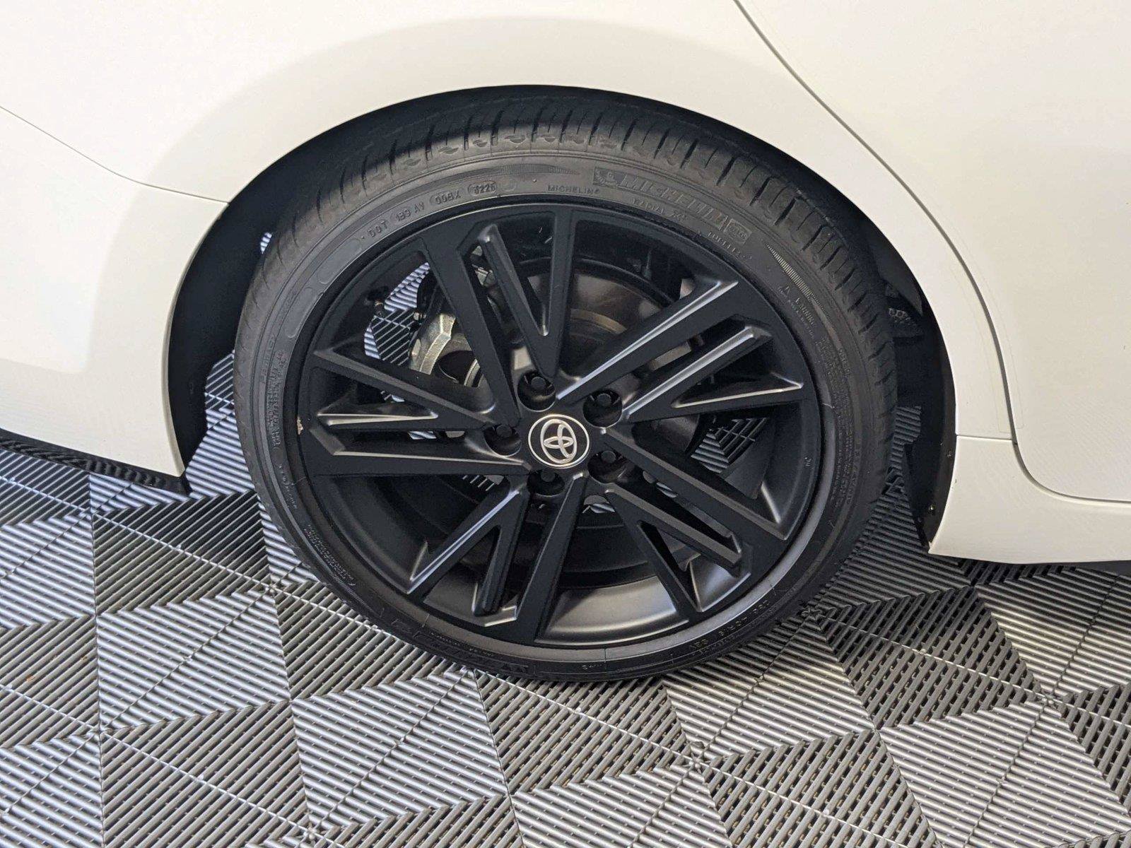 Certified 2026 Toyota Camry Hybrid FWD image 9