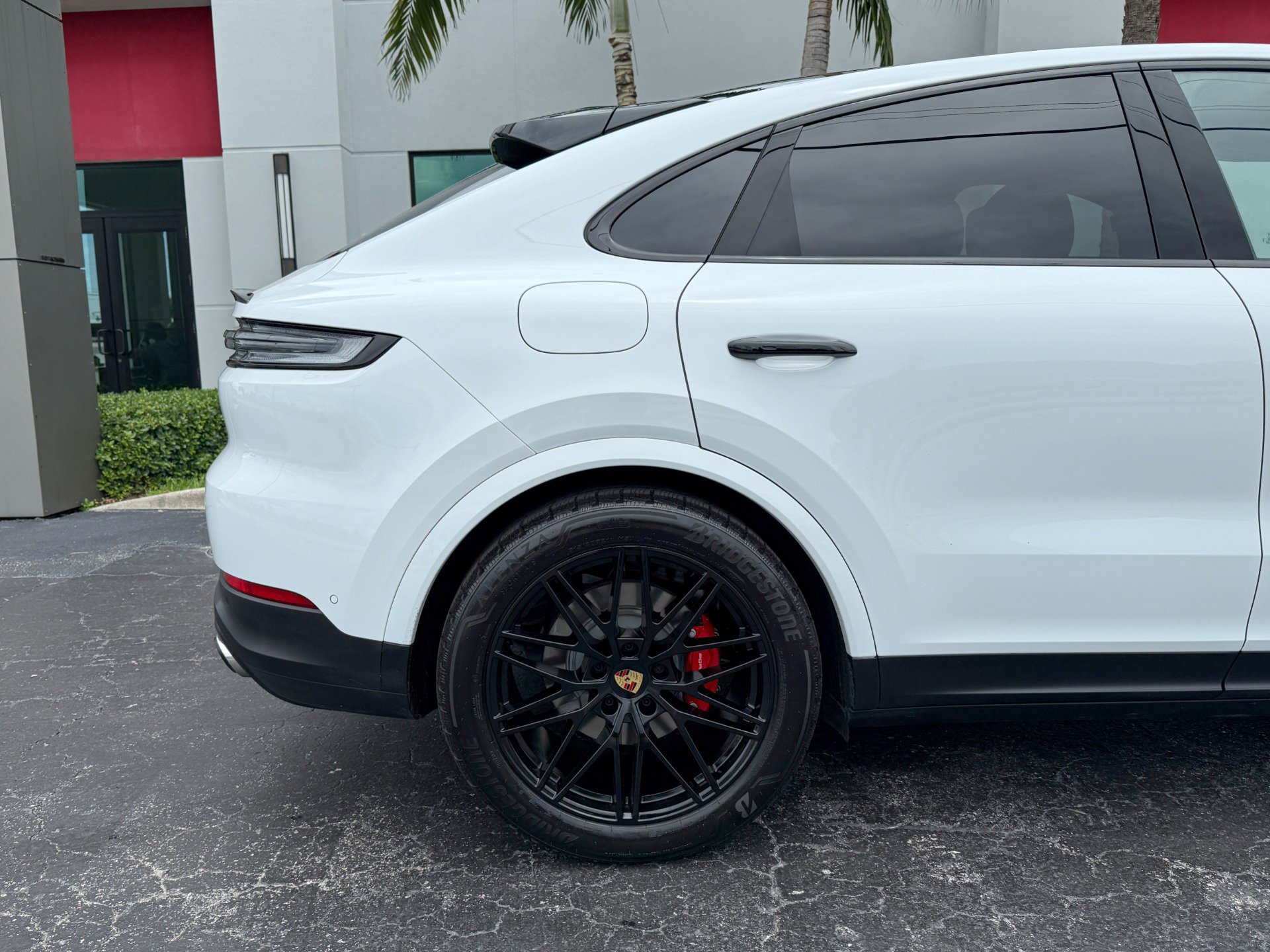 Used 2024 Porsche Cayenne S image 10