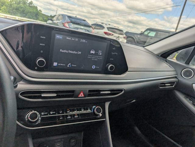 Used 2023 Hyundai Sonata SE FWD image 20