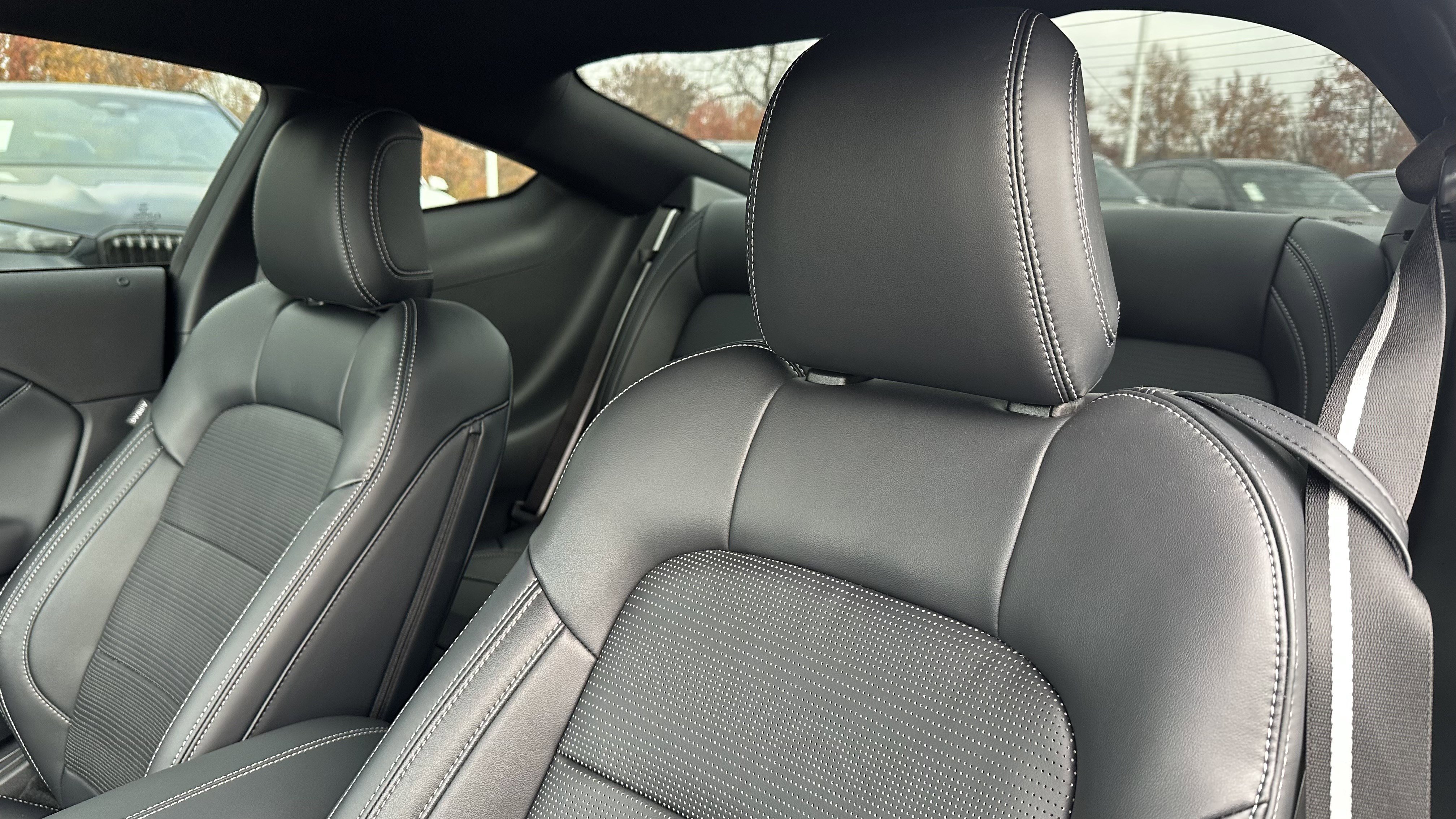 Used 2025 Ford Mustang GT Premium image 18