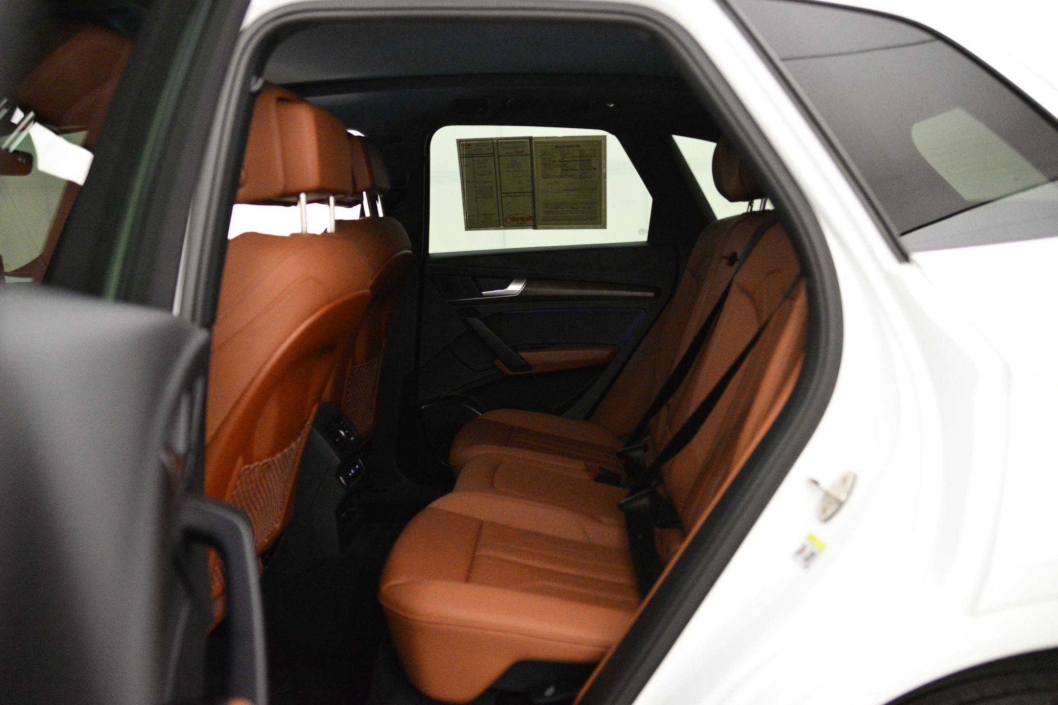 Certified 2025 Audi Q5 e Premium image 11