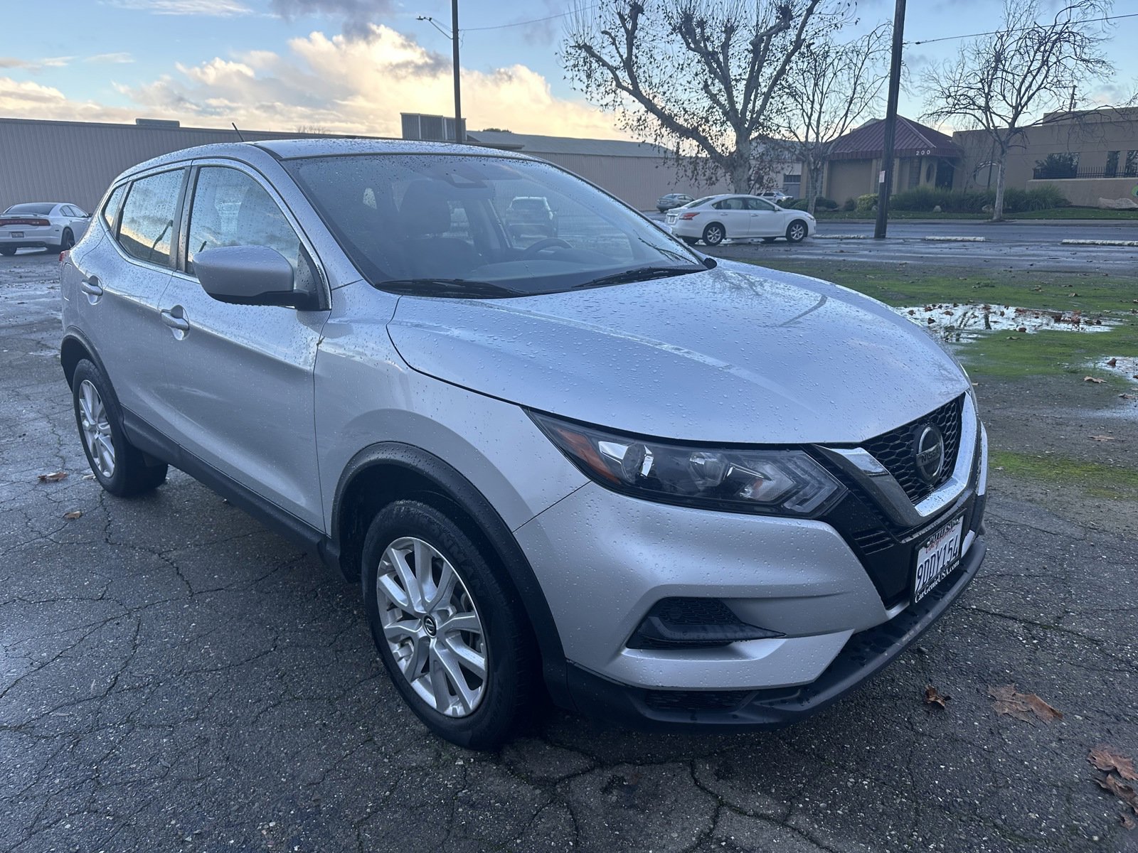 Used 2021 Nissan Rogue Sport S FWD image 2