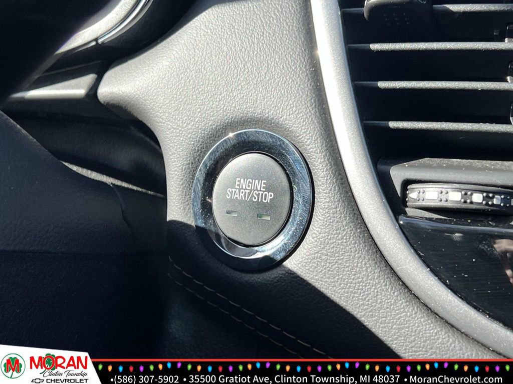 Certified 2022 Chevrolet Trax LT w/ Driver Confidence Package image 24