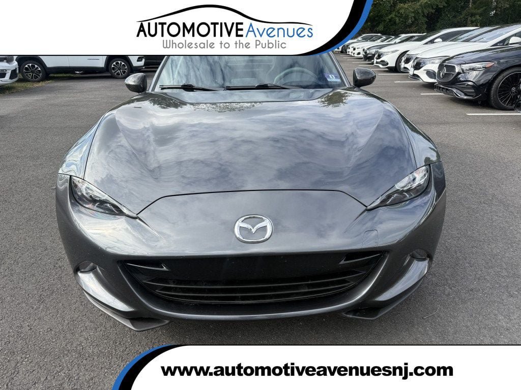 Used 2017 MAZDA MX-5 Miata RF Grand Touring RWD image 1