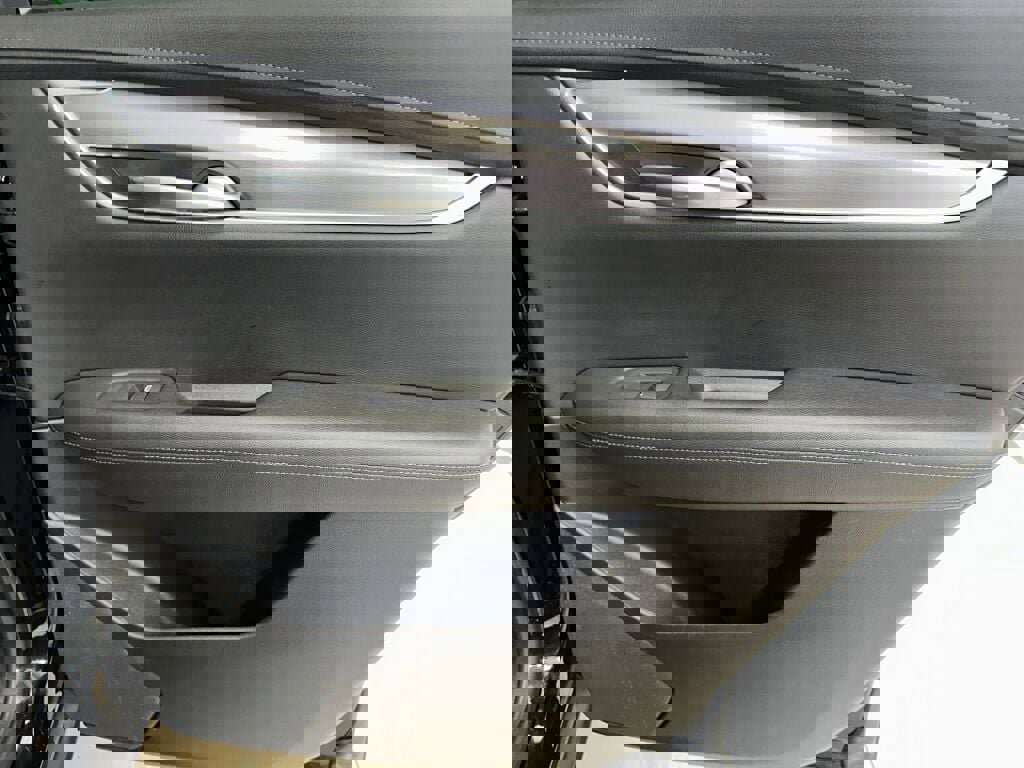 Certified 2024 Cadillac XT5 Luxury image 32