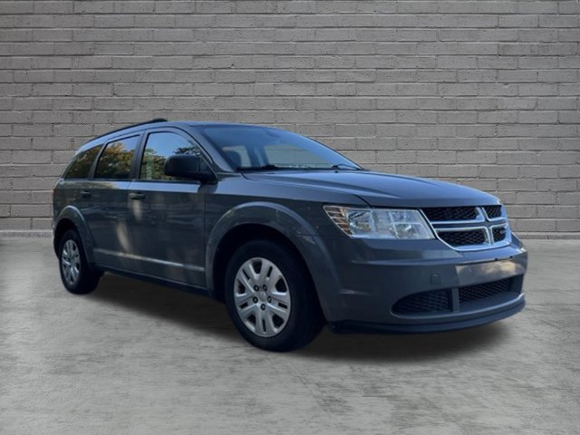 Used 2020 Dodge Journey SE FWD image 2