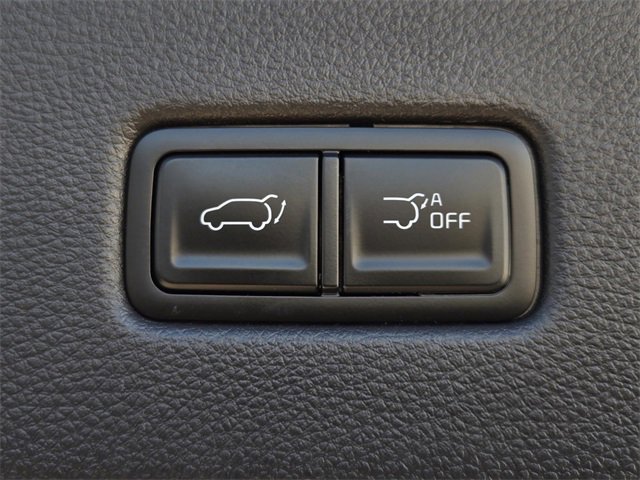 Certified 2025 Kia Carnival SX w/ SX Dark Edition Package image 12