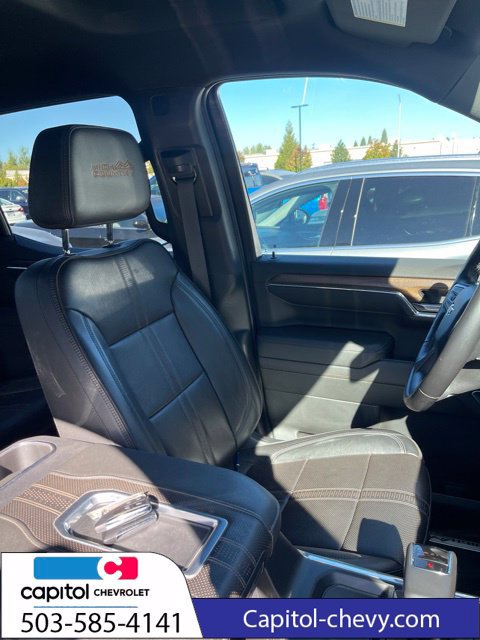 Used 2022 Chevrolet Silverado 1500 High Country AWD/4WD image 22