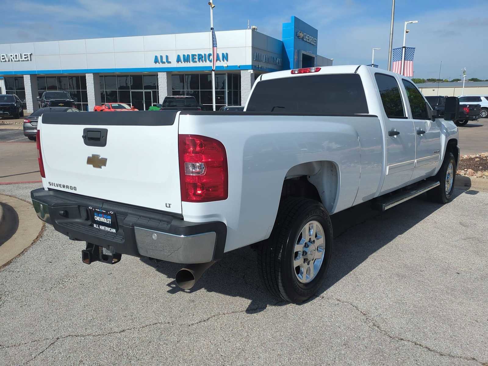 Used 2011 Chevrolet Silverado 3500 LT w/ Interior Plus Package RWD image 8