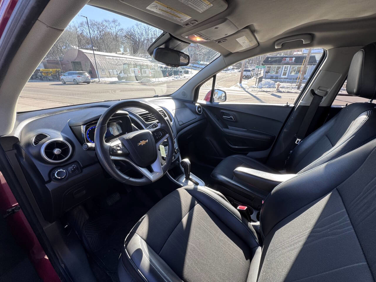 Used 2015 Chevrolet Trax LT w/ LT Plus Package FWD image 9