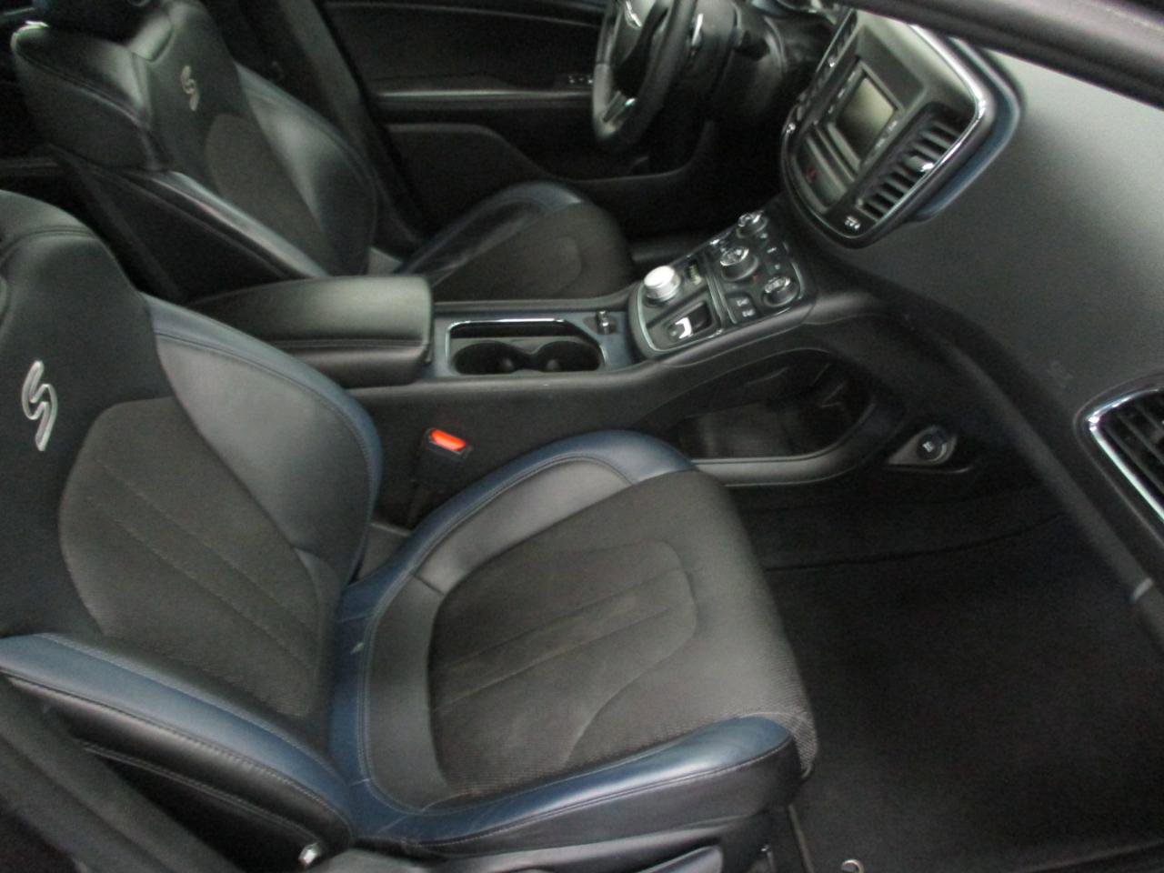 Used 2015 Chrysler 200 S w/ Comfort Group AWD/4WD image 12