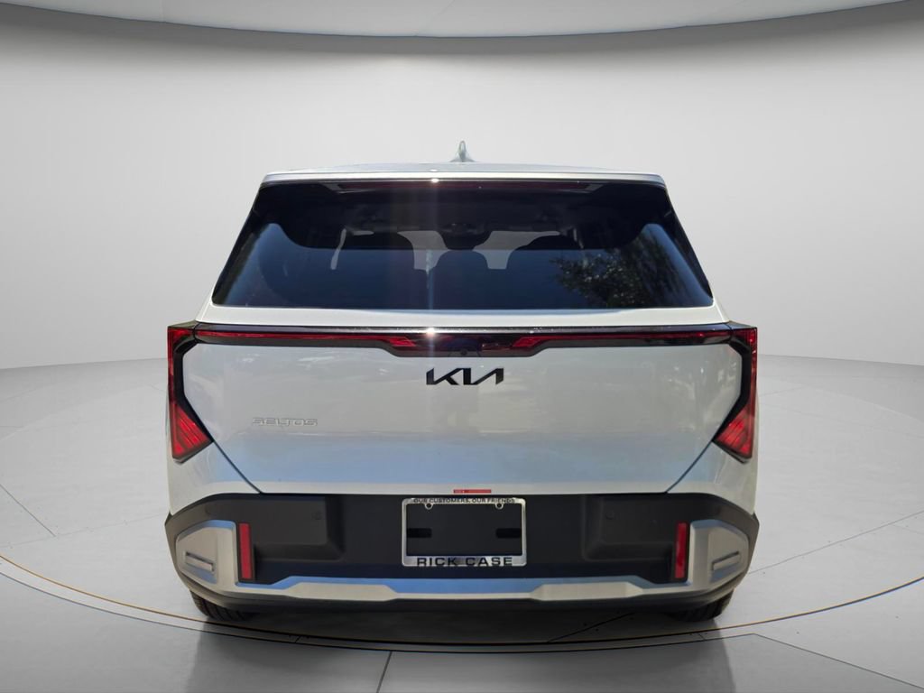 New 2027 Kia Seltos S FWD image 4