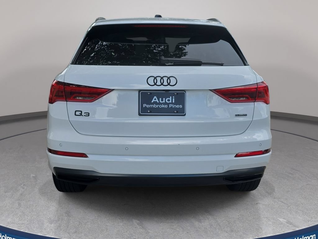 Used 2023 Audi Q3 2.0T Premium w/ Convenience Package AWD/4WD image 7