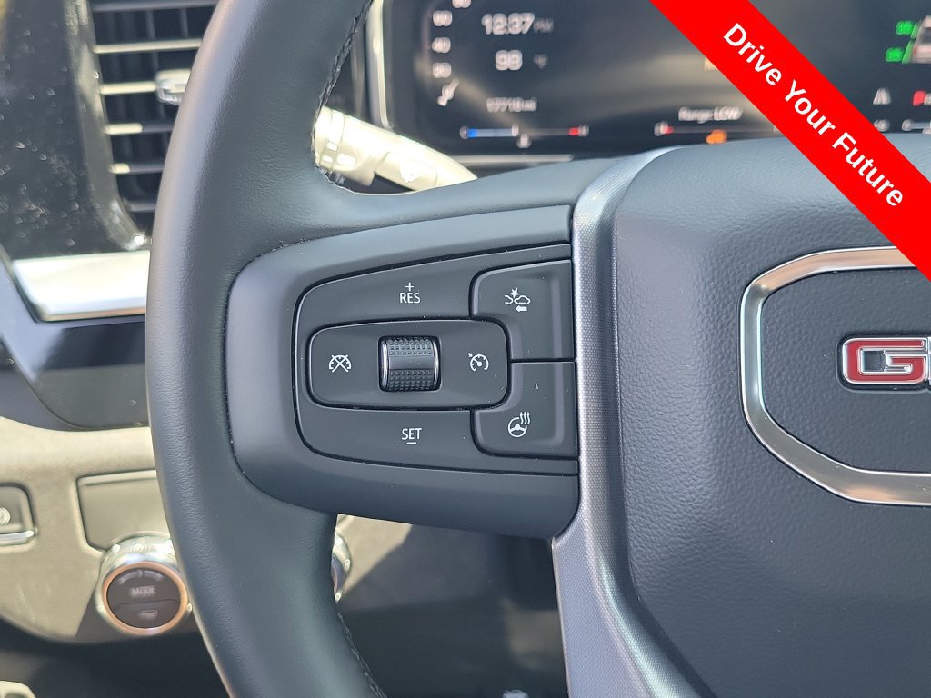 Used 2026 GMC Sierra 1500 SLT RWD image 7