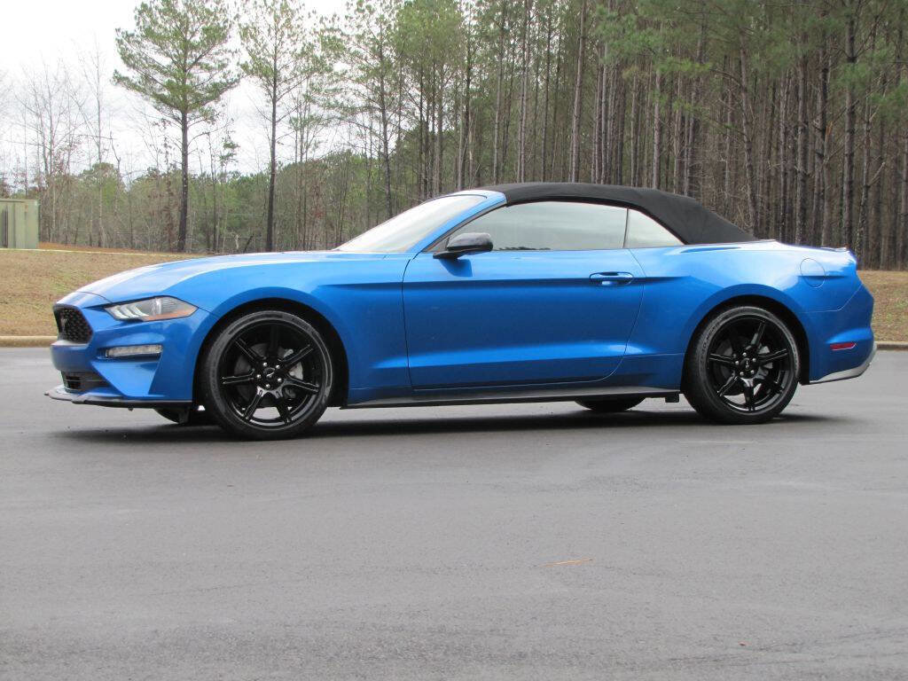 Used 2020 Ford Mustang Convertible w/ Equipment Group 101A RWD image 10